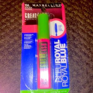 💙💙New Maybelline Great Lash in Royal Blue 💙💙